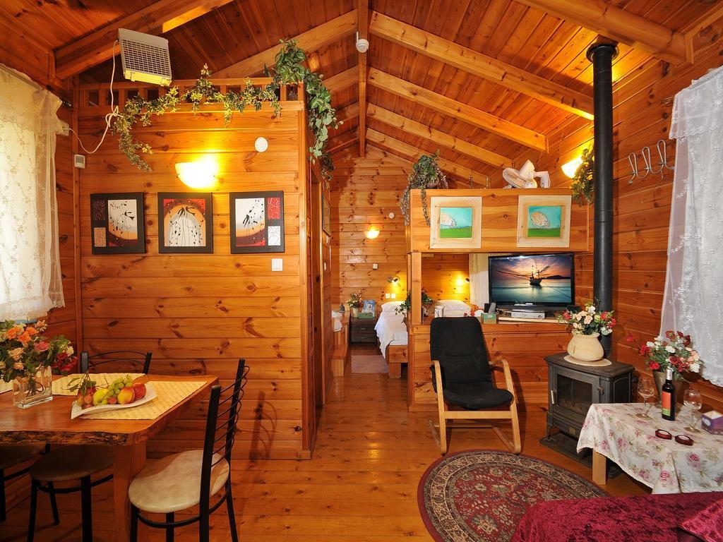 The Galilee Cabin Villa Arbel Room photo